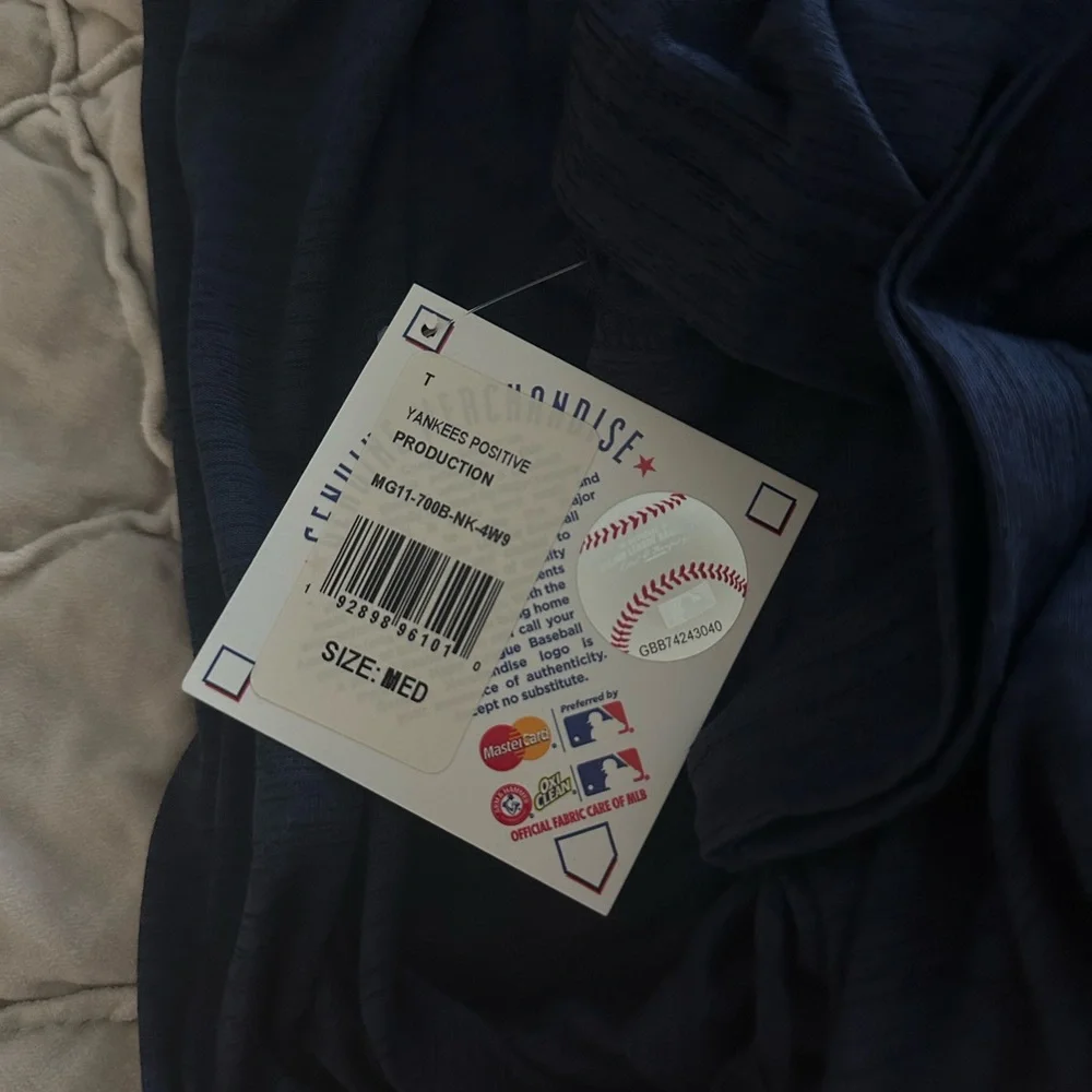 New York Yankees Antigua Heather Navy Layout Polo - Picture 4 of 5